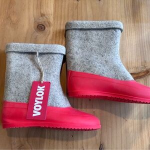 NWT Voylok Classic Boot - Gray Boots with Red Soles